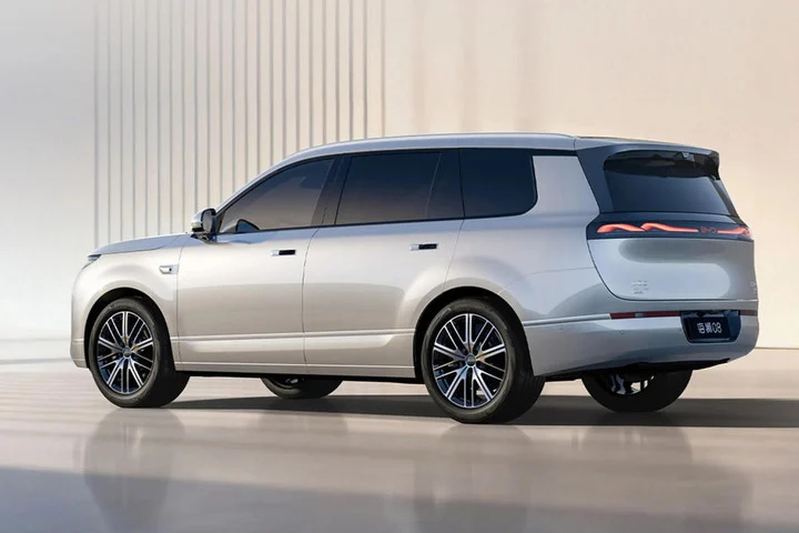 BYD Sealion 08: 12.000 Pemesanan, Dual Powertrain dan Fast Charging