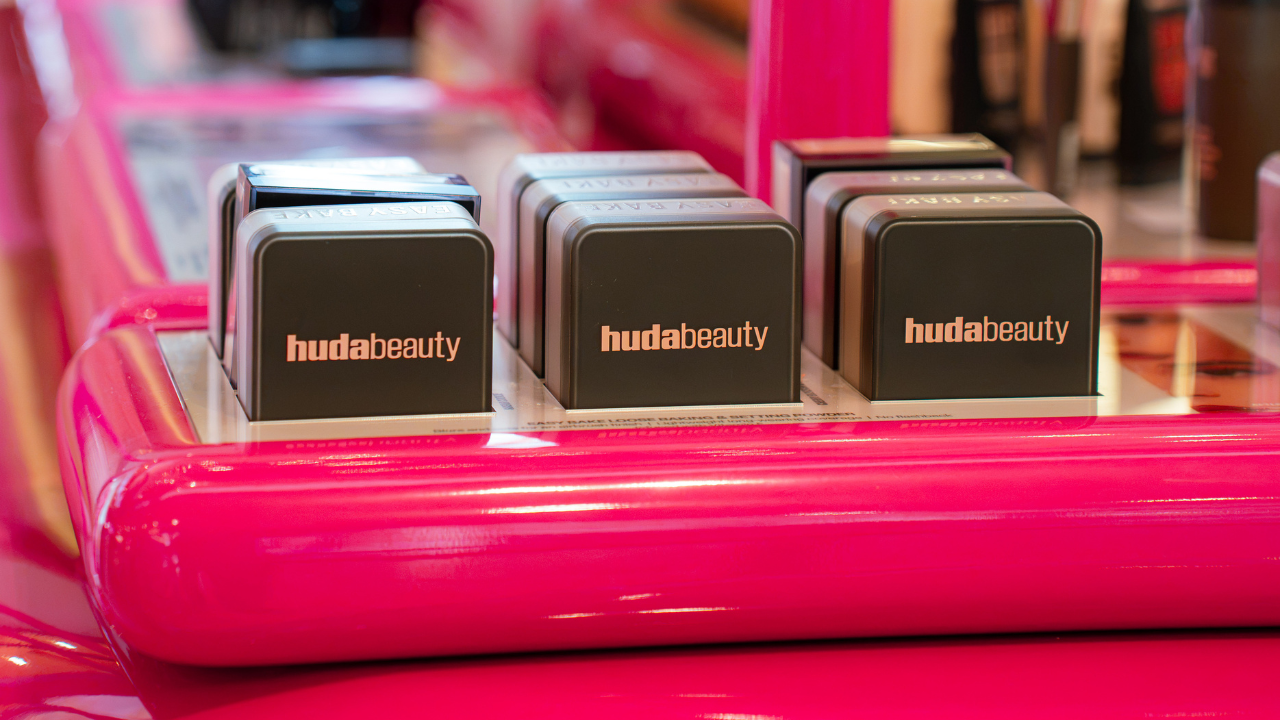 Pop-Up Huda Beauty di Grand Indonesia: Serius Membawa Trial Makeup ke Level Baru