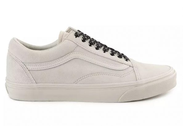 7 Sneakers Nyaman untuk Kantor yang Cocok untuk Commuter