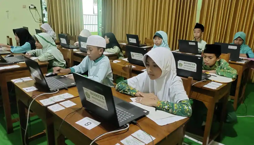 Persiapan Ujian Berbasis Komputer untuk Kompetisi Sains
