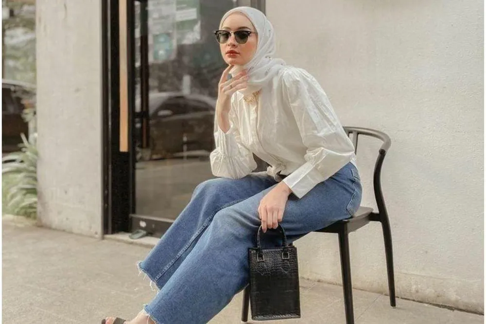 Celana Ungu Cocok dengan Warna Apa? 8 Mix and Match Anti Gagal