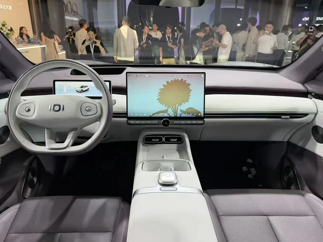 Platform 800V dan Cas 9 Menit: Standar Baru Fast Charging SUV Listrik