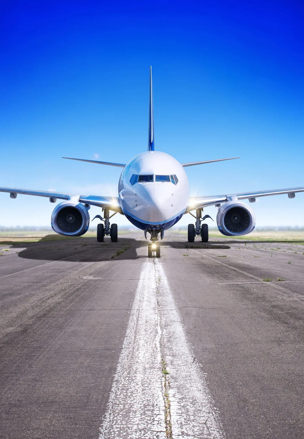 Lonjakan Harga Avtur dan Kenaikan Tiket Pesawat: Alarm untuk Traveler Hemat