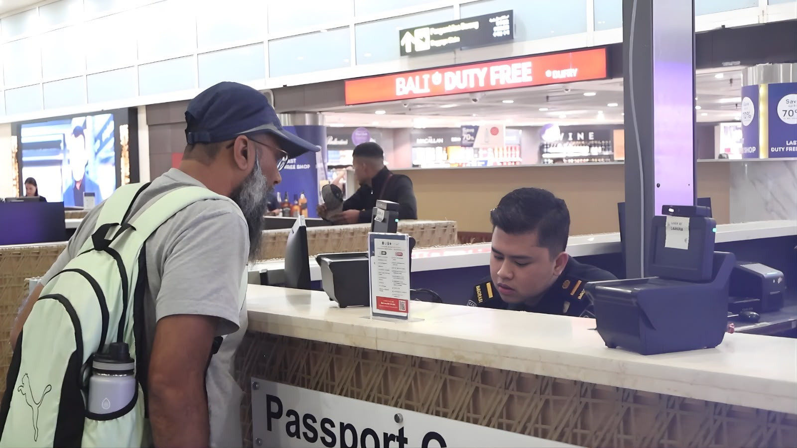Bandara Bali Pulih dari Erupsi: 13 Ribu Penumpang Tertahan dan Strategi Pemulihan