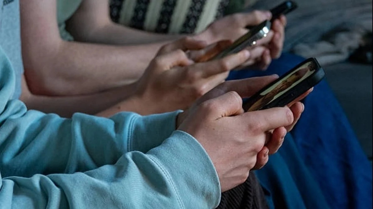 Notifikasi Digital: Senjata Baru Melawan Kecemasan Remaja