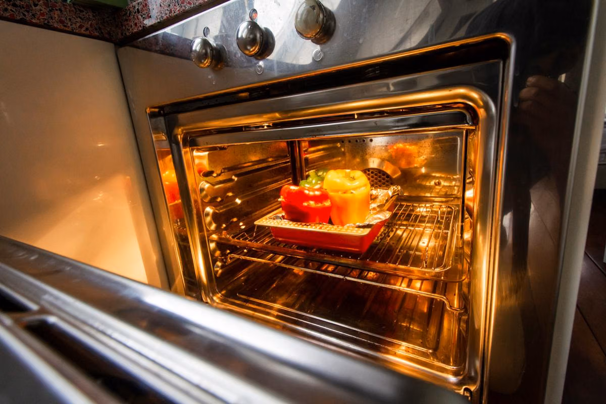 Rahasia Perawatan Microwave dan Panci Listrik di Rumah