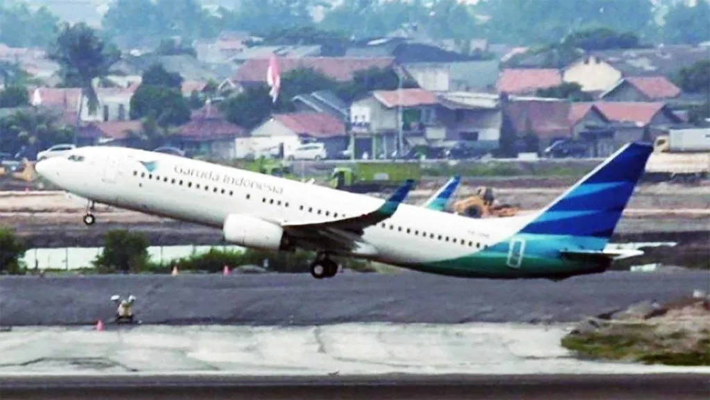 Lonjakan Harga Avtur dan Kenaikan Tiket Pesawat: Alarm untuk Traveler Hemat
