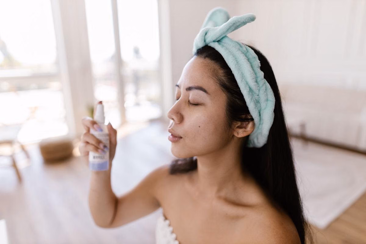 Cara Membuat Face Mist DIY dari Air Mawar dan Lidah Buaya