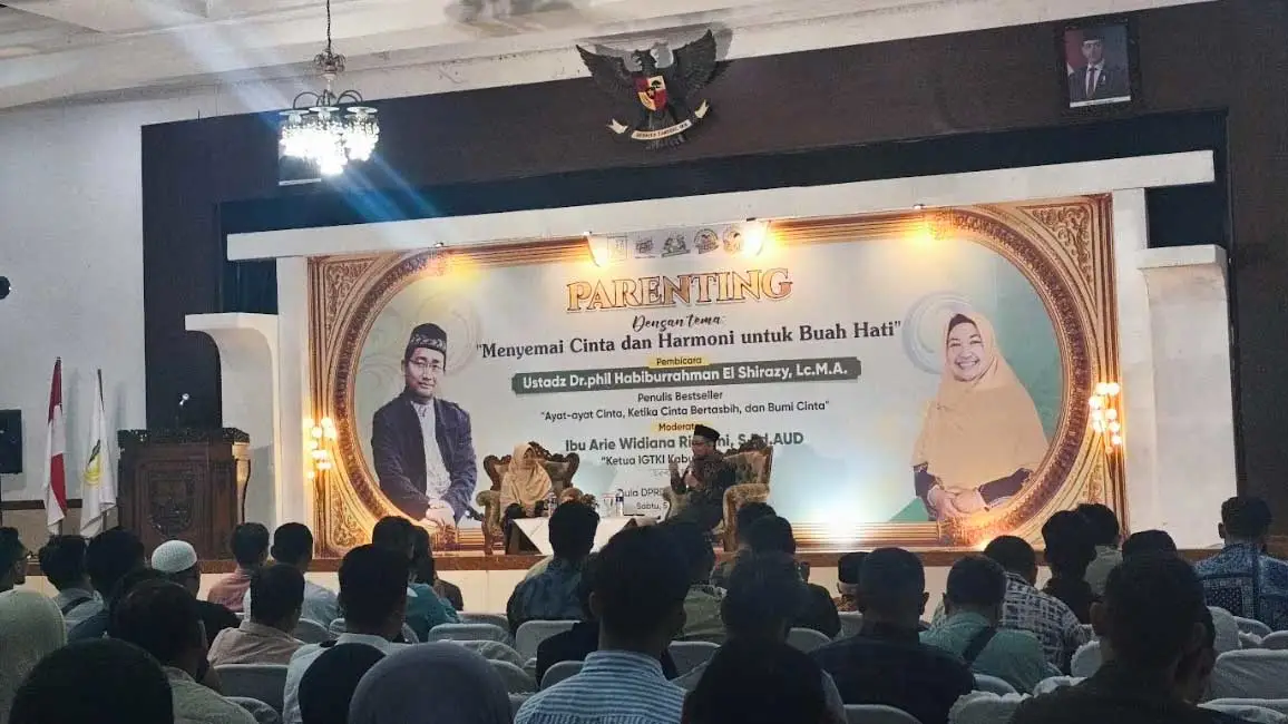 Seminar Parenting Islami: Menenangkan Hati, Menguatkan Karakter Anak