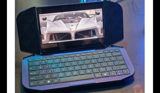 Acer DualPlay Mini: Handheld Gaming yang Berubah Jadi Laptop