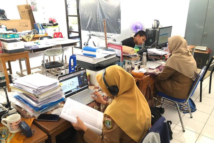Ketika Abu Vulkanik Memaksa Sekolah Menggelar PJJ Darurat