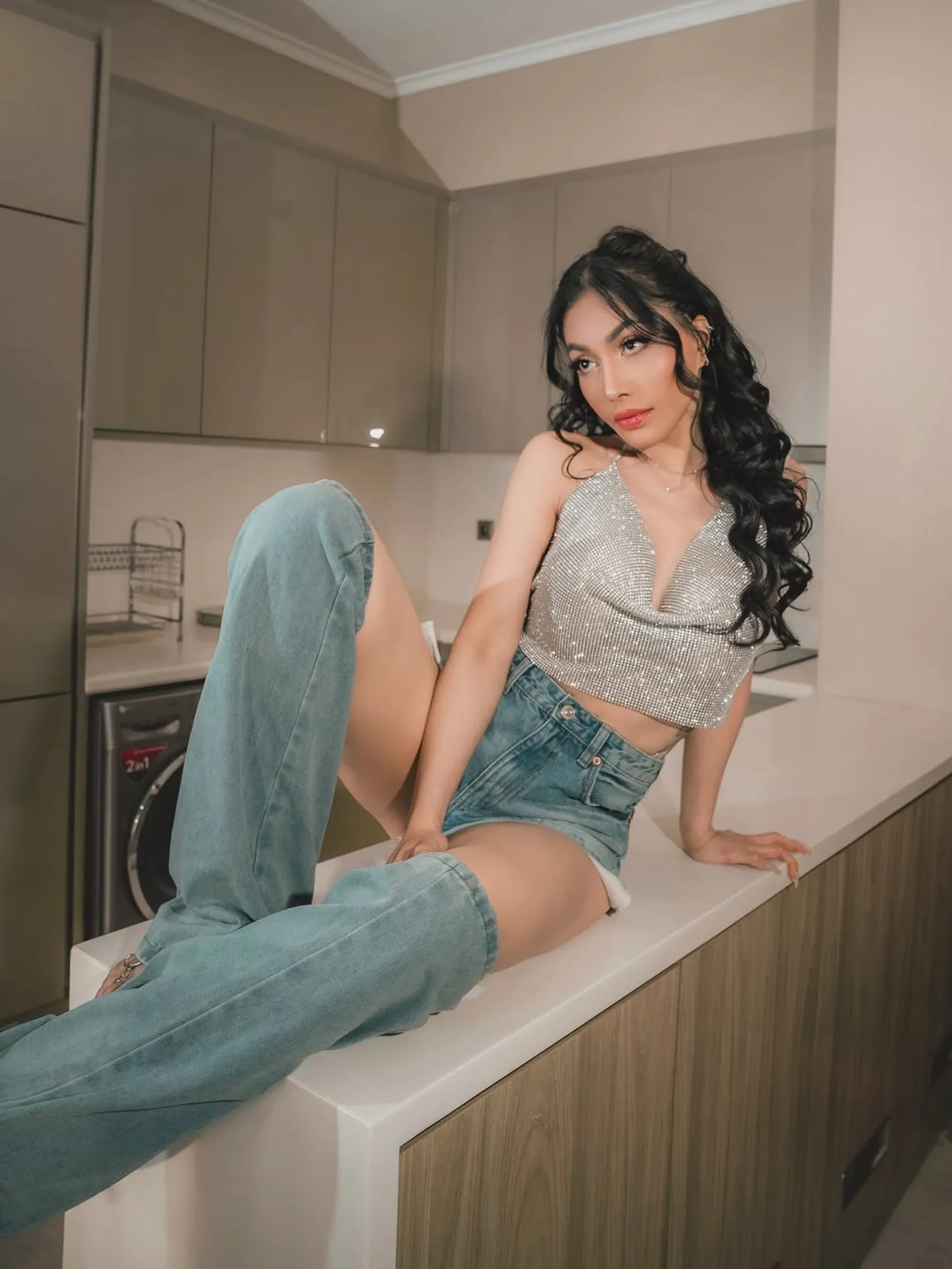 Dari Panggung Hiburan ke Dapur Rumah: Ketika Selebriti Menemukan Tenang di Atas Kompor