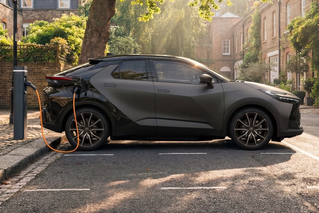 Toyota C-HR GR Sport Anniversary: Sporty, Elektrifikasi, dan Suspensi FSC