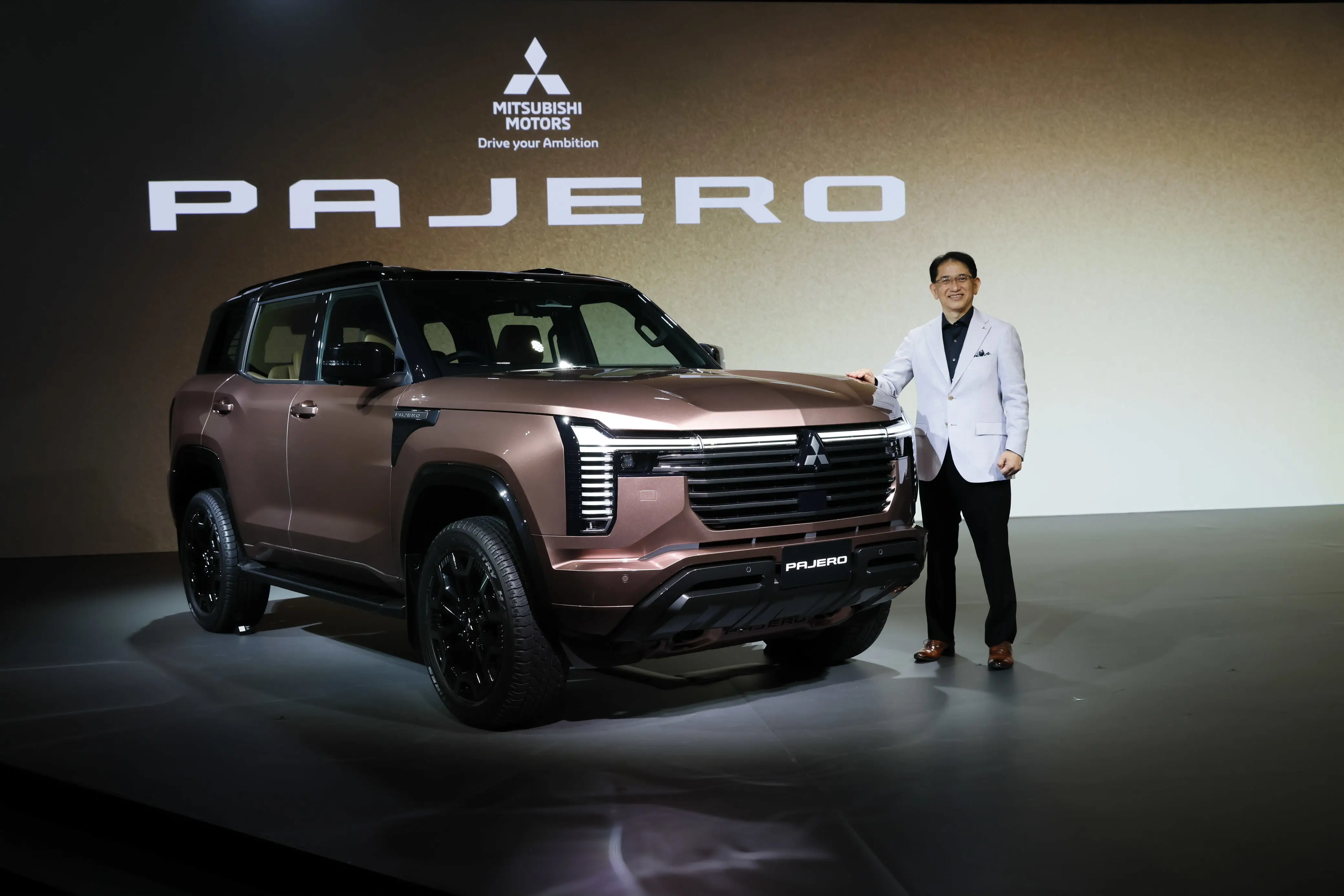 Mesin Diesel 2.4L Turbo dan Super Select 4WD-II: Senjata Baru Pajero di Medan Off-Road