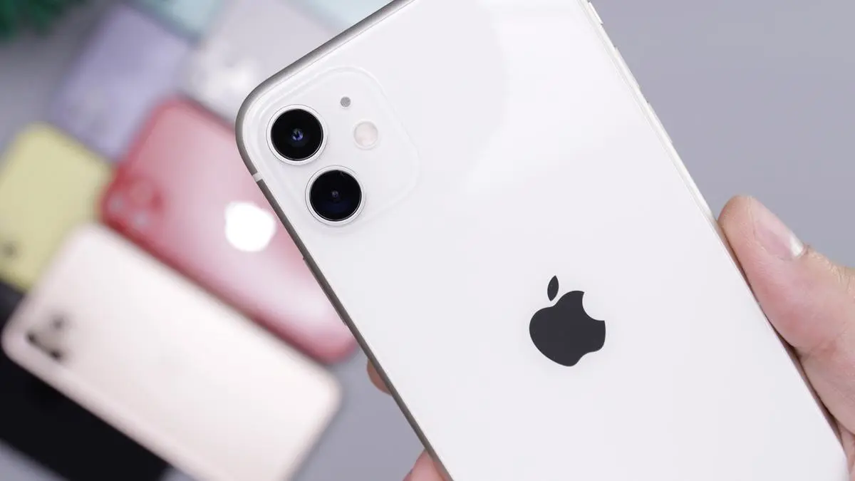 Strategi Premium Apple: Mengorbankan iPhone Murah demi Lipat dan Pro