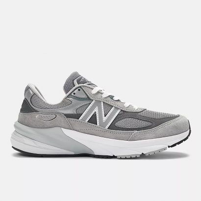 7 Sneakers Nyaman untuk Kantor yang Cocok untuk Commuter