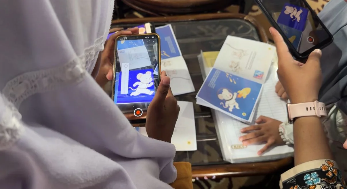 Dari Aplikasi Gamifikasi hingga Buku AR: Cara Baru Siswa SD Belajar