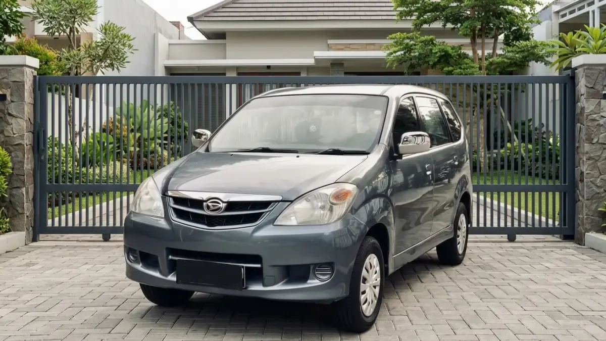 Panduan Memilih Mobil Bekas 50–70 Juta: Xenia vs Camry