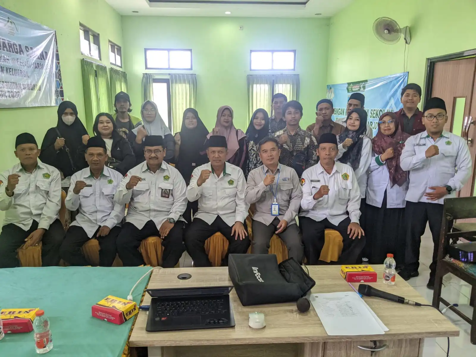 Dari Pelatihan Usaha Mikro ke Sertifikasi Halal: Strategi Baru Menembus Pasar Digital