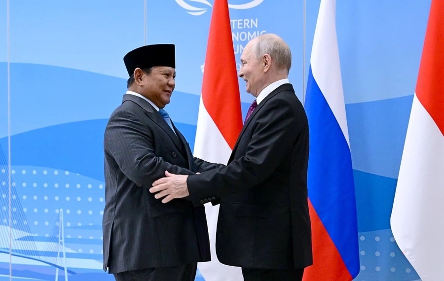 Diplomasi Tanpa Memilih Kubu: Kekuatan Politik Bebas Aktif