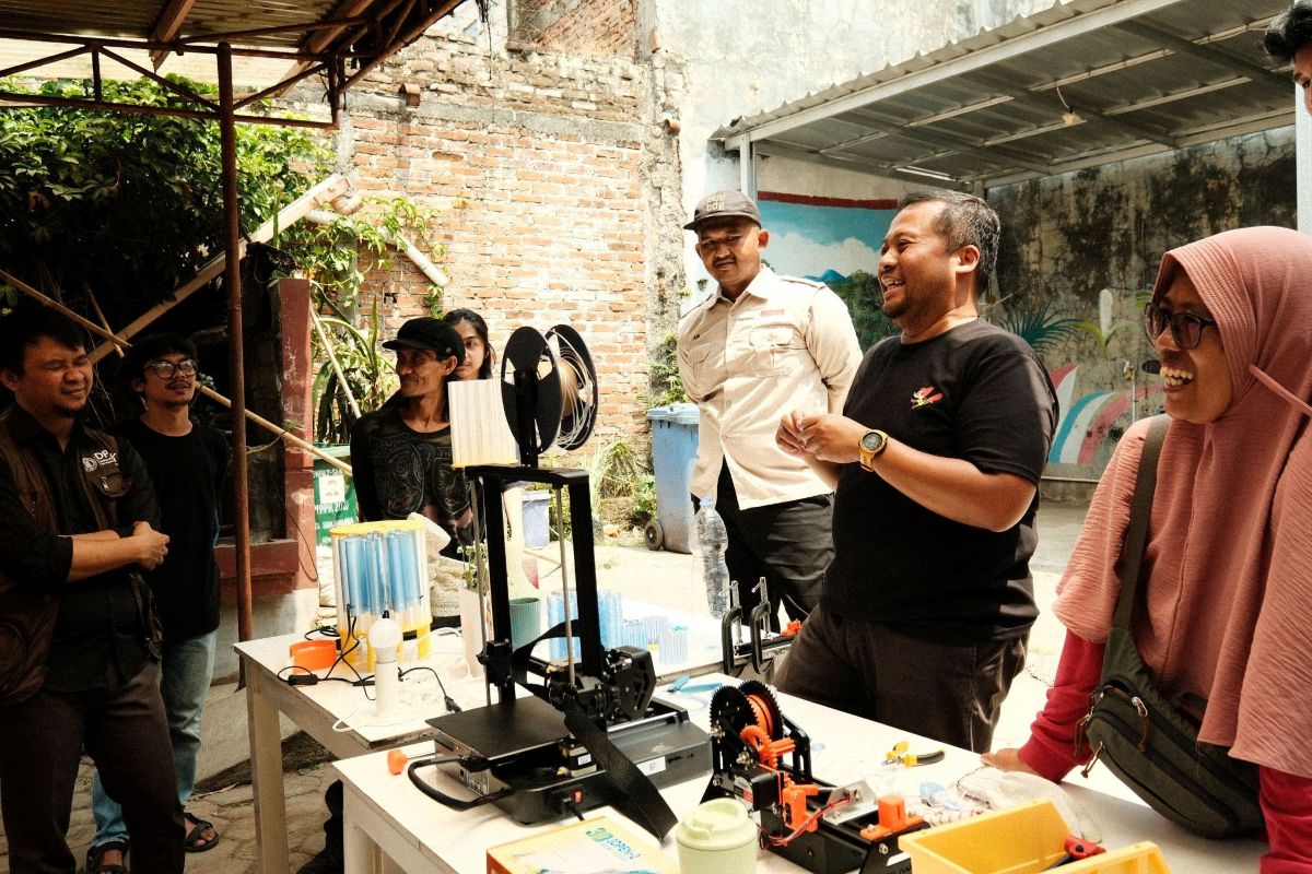 Dari Limbah Botol Plastik ke Filamen 3D: Kampus dan Komunitas Menjahit Ekonomi Sirkular