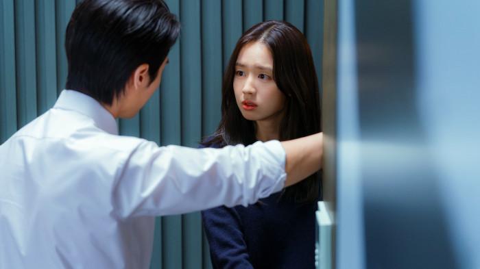 A Love Other Than Yours: Ketika Cinta 10 Tahun Mulai Goyah