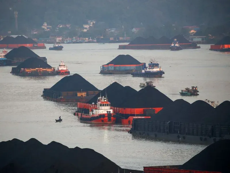 Sungai Kapuas Kering, Rantai Pasok Batu Bara Kacau