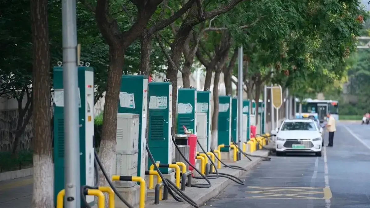 Subsidi Baterai Lithium Dicabut: Era Mobil Listrik Murah Terancam Usai