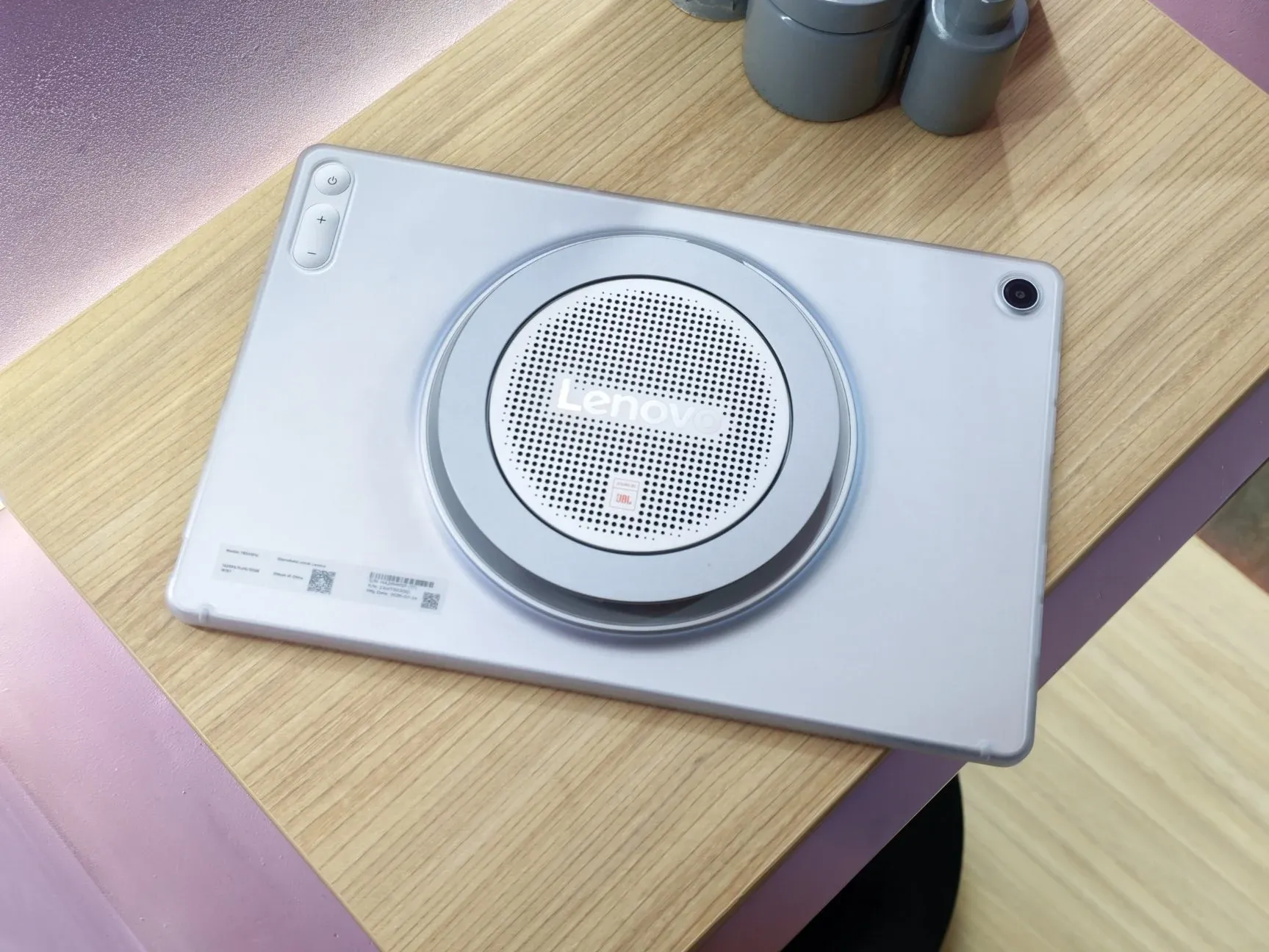 Lenovo Tab Plus Gen 2: Tablet Hiburan dengan 9 Speaker JBL