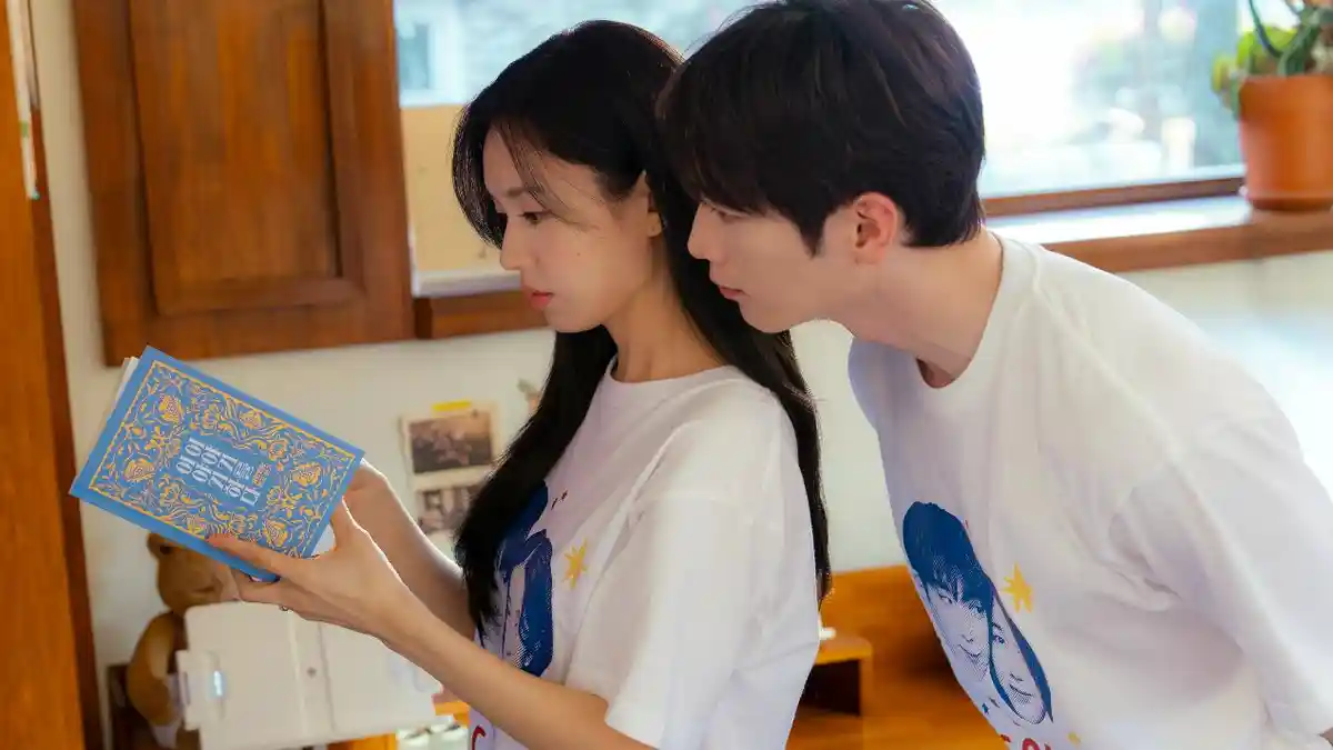 A Love Other Than Yours: Ketika Cinta 10 Tahun Mulai Goyah