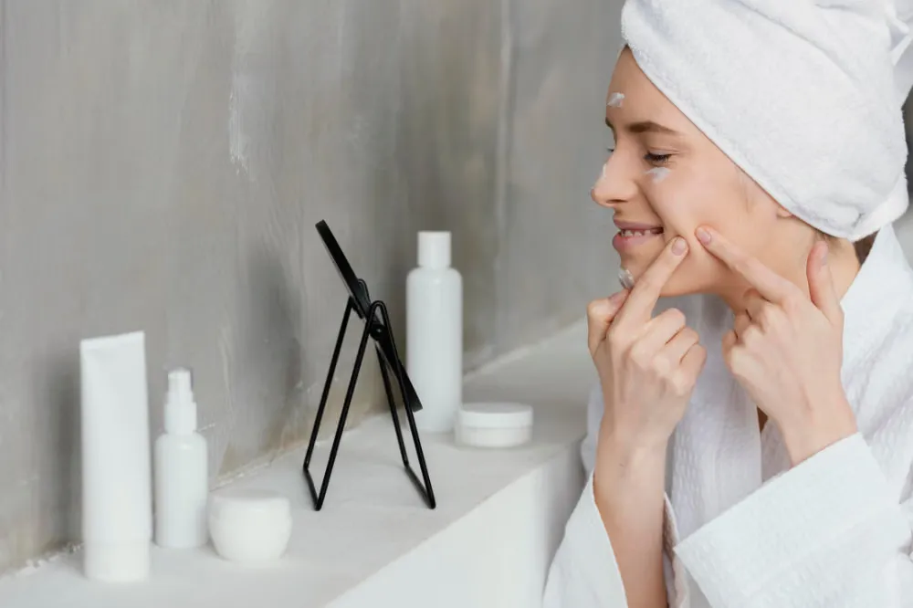 5 Bahan Skincare yang Memicu Jerawat dan Iritasi