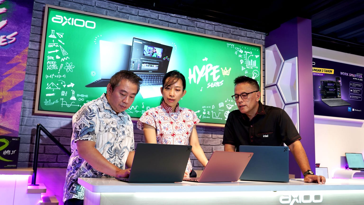 Laptop AI Terjangkau: HP OmniBook vs Axioo Hype G3 untuk Profesional Kantor