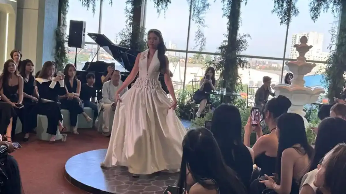 Saat Gaun Pengantin Berbicara: Puisi, 3D, dan Cerita Personal