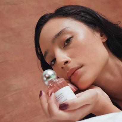 Parfum Elegan untuk Wanita 40 Tahun yang Tahan Seharian