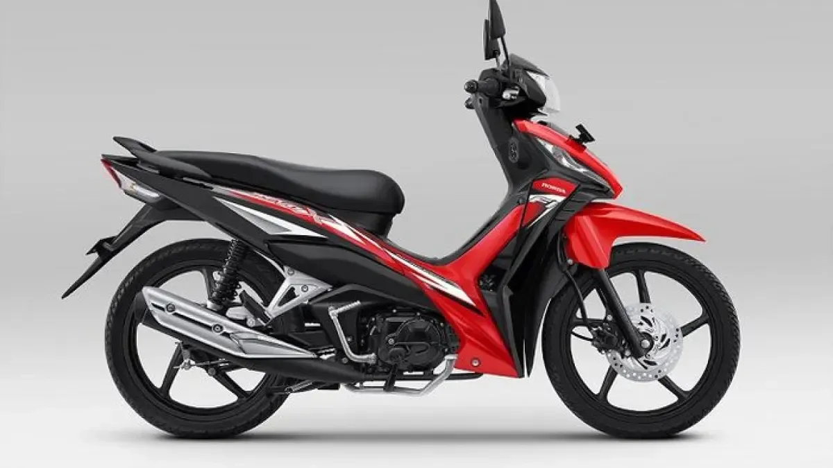 Honda Revo Fit vs Honda BeAT: Mana Paling Irit dan Terjangkau?