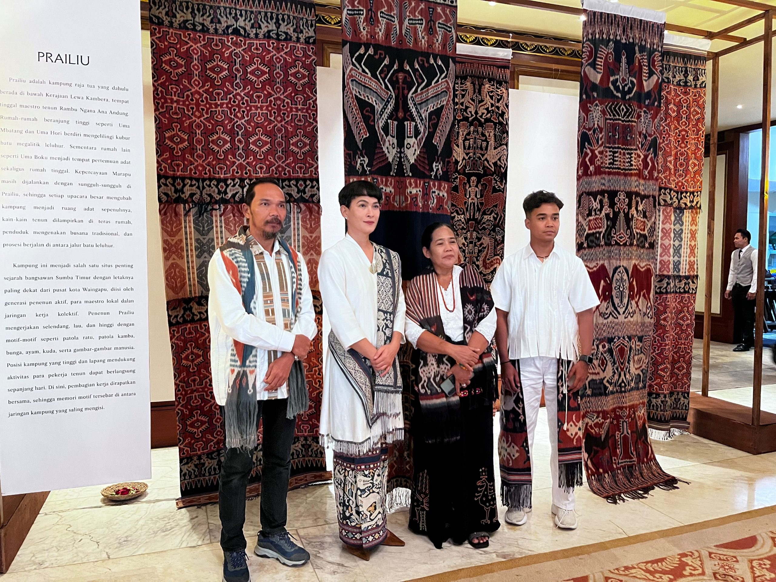 UMARATU Foundation: Tiga Pilar Menjaga Tenun Sumba dan Wastra Nusantara