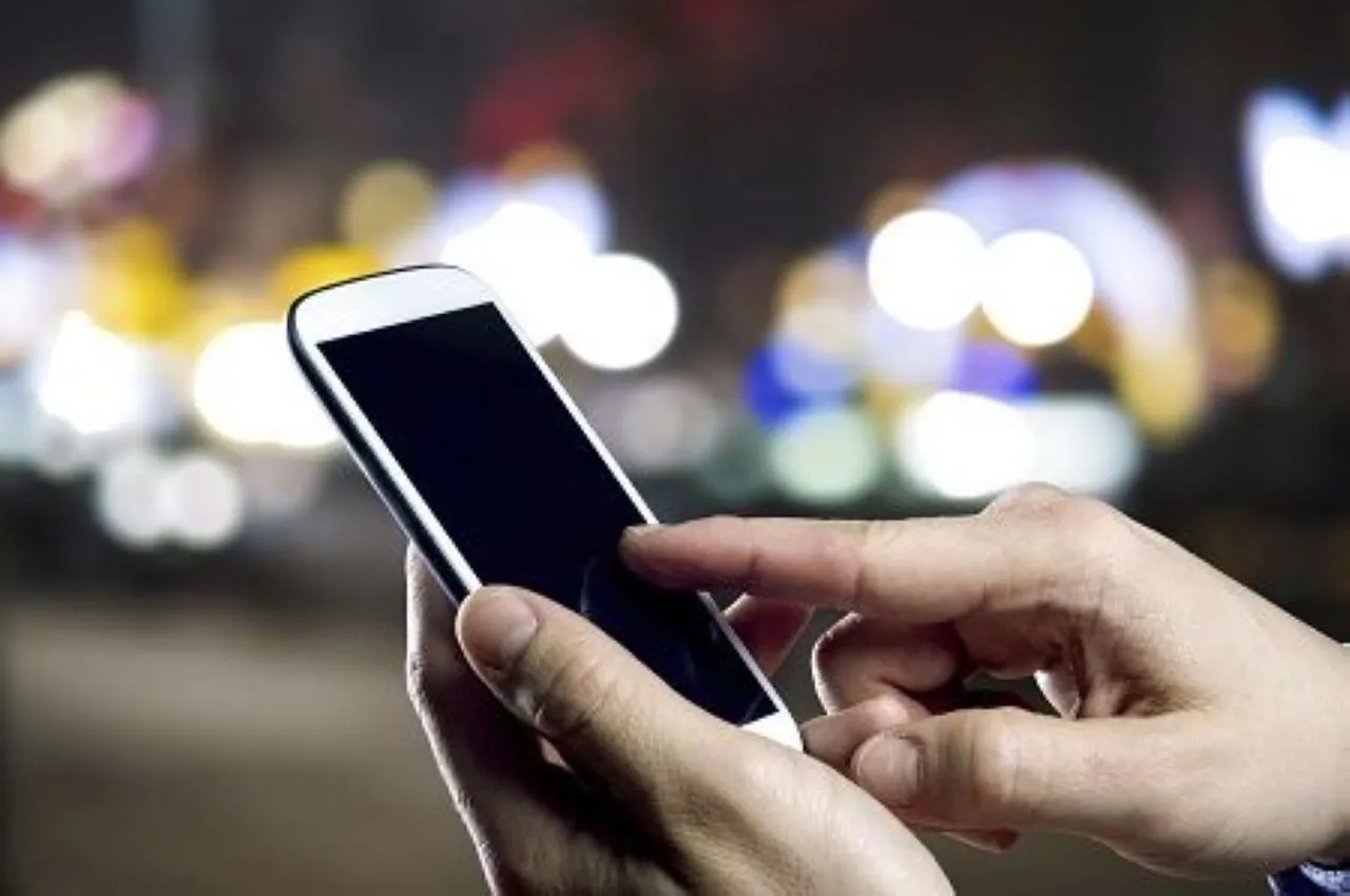 Celah Keamanan Video Call WhatsApp Android: Galeri Terbuka Saat Layar Terkunci