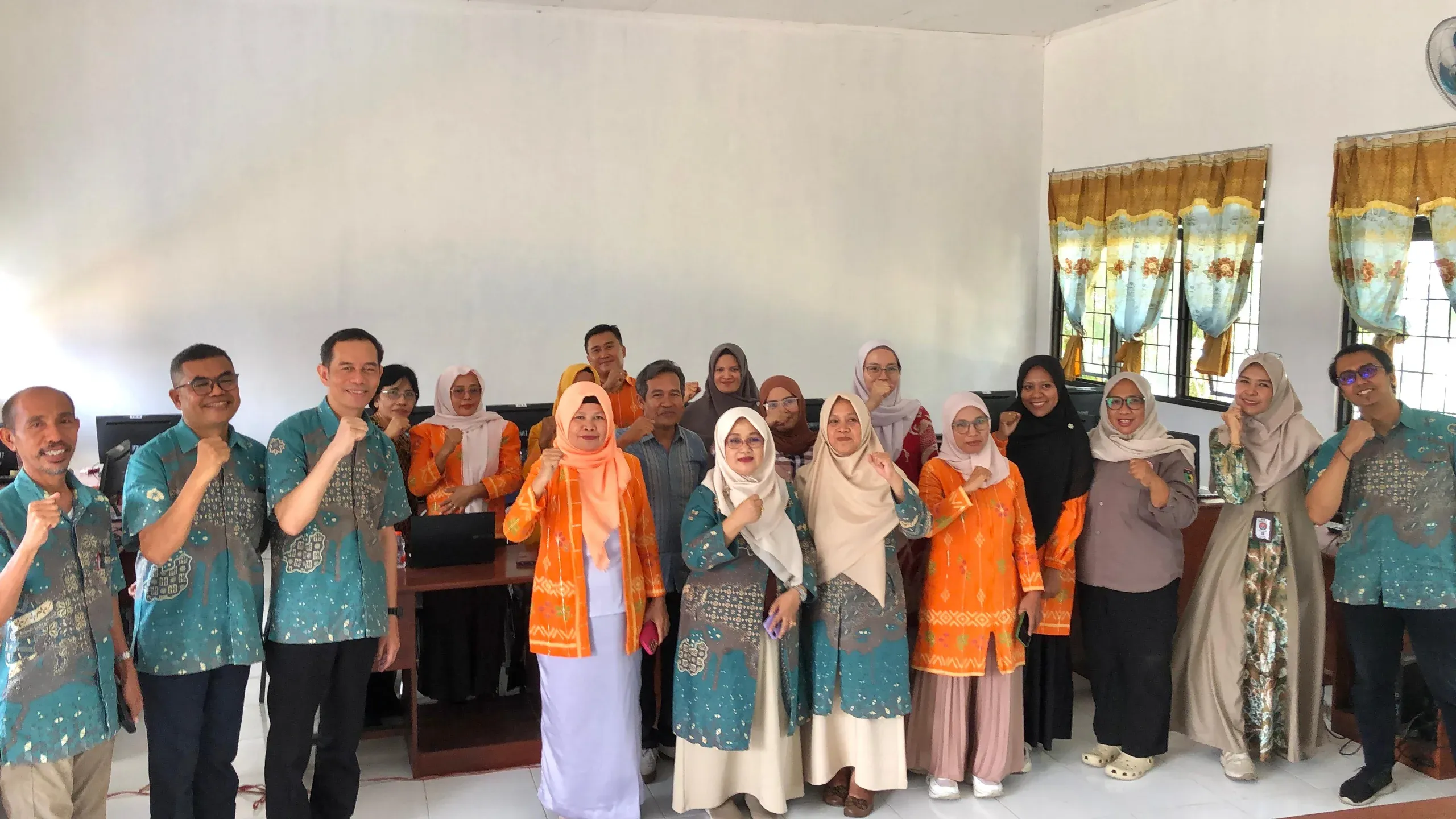 Dari Canva ke Flipbook AI: Saat Guru Naik Kelas Secara Digital