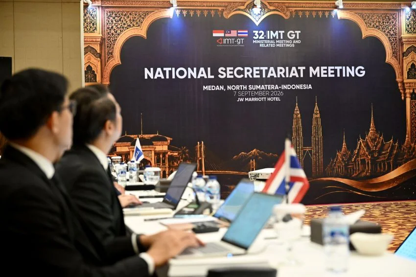 Sepuluh Gubernur Sumatera Teken Kesepakatan IMT-GT