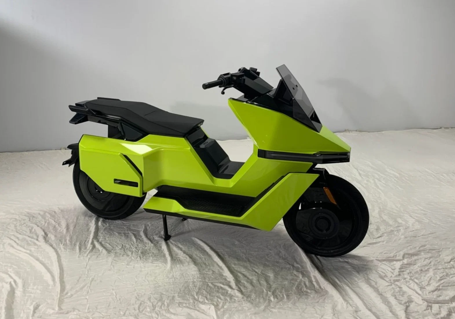 Omoway Omo-X: Motor Listrik Torsi 320 Nm untuk Komuter Urban