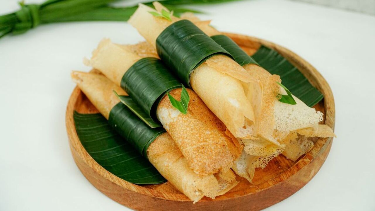 Serabi, Risoles, dan Mie Tumis: Jajanan Tradisional di Tengah Dessert Kekinian