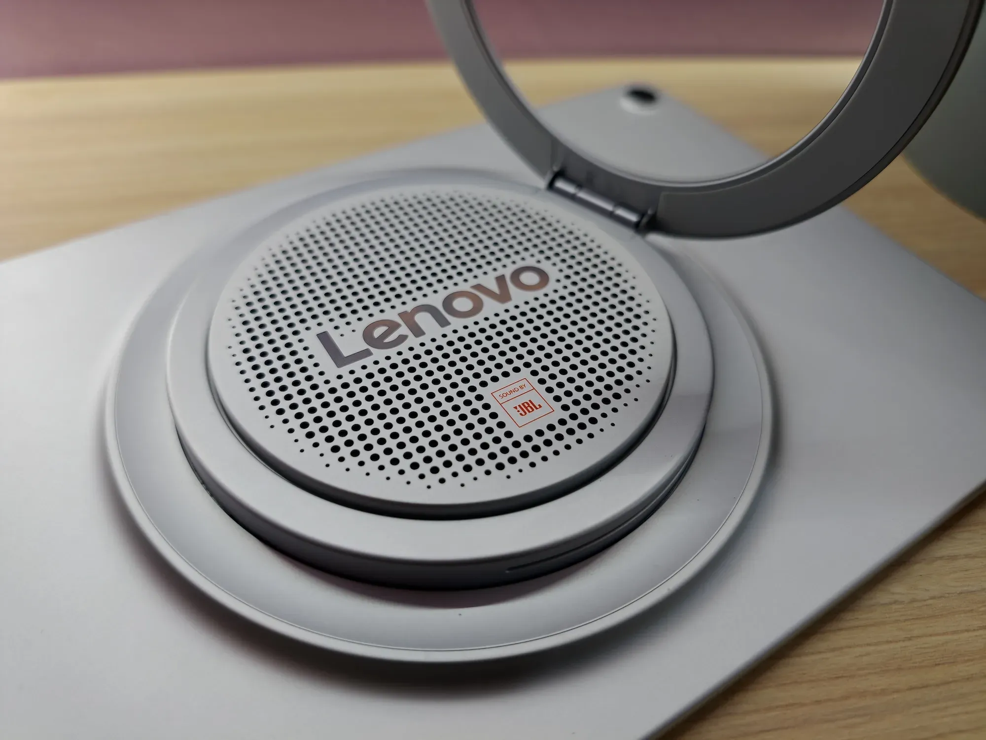 Lenovo Tab Plus Gen 2: Tablet Hiburan dengan Audio 9 Speaker JBL
