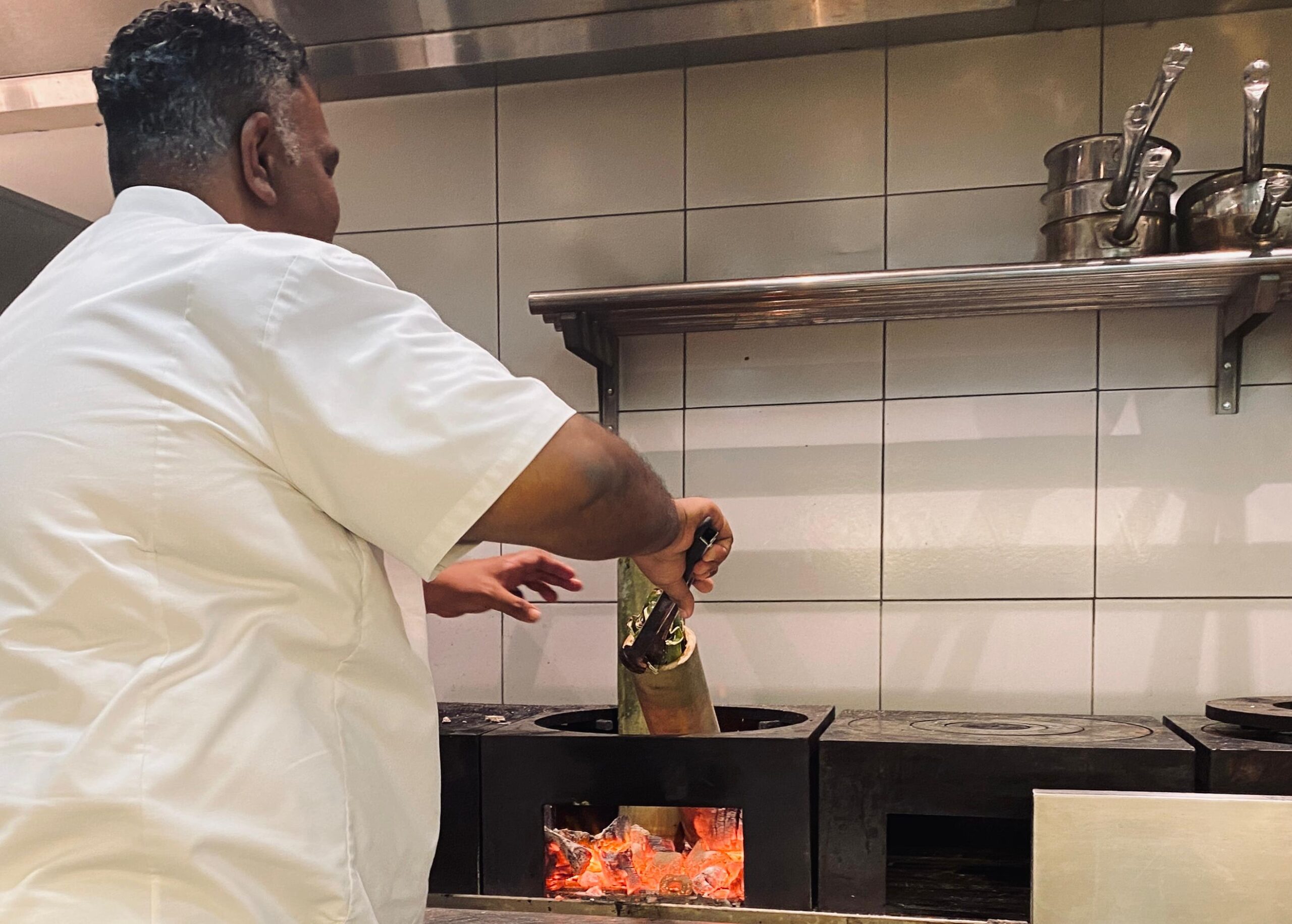 Kuliner Legendaris Jawa Timur di Era Kafe Modern