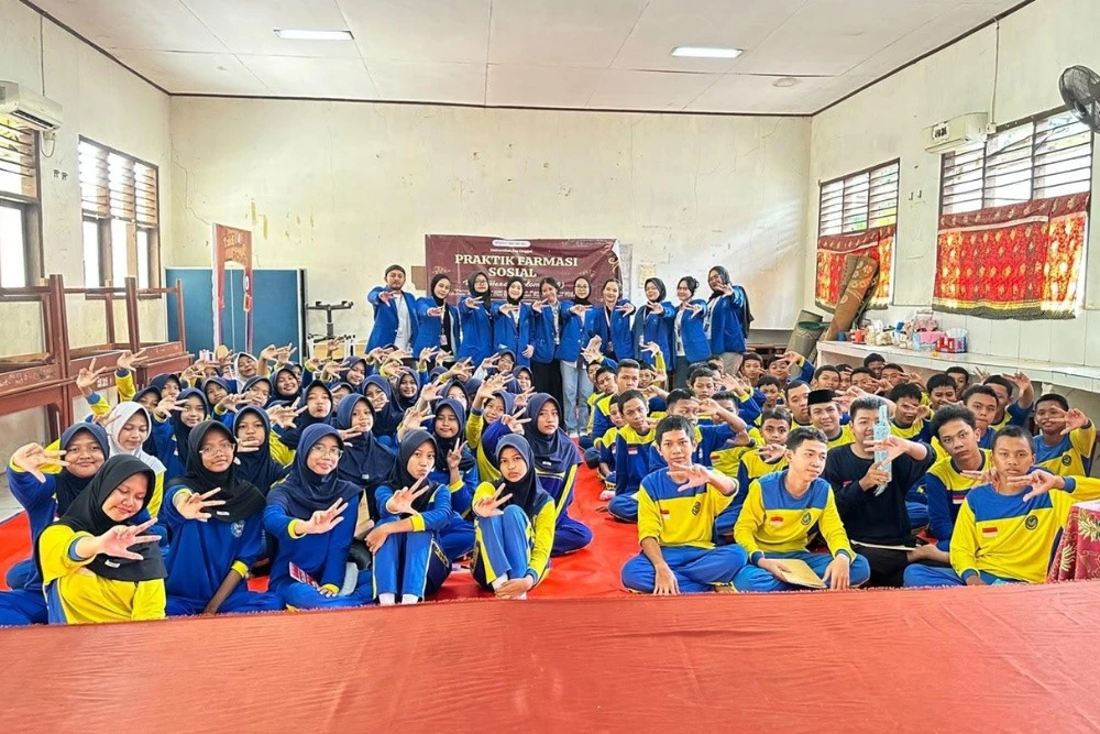Mahasiswa Farmasi Menggerakkan Edukasi Sunscreen untuk Remaja