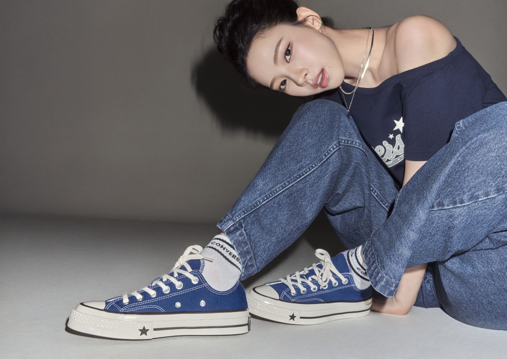 Chuck 70X Converse x Karina: Klasik Disulap Jadi Sneaker K-Pop