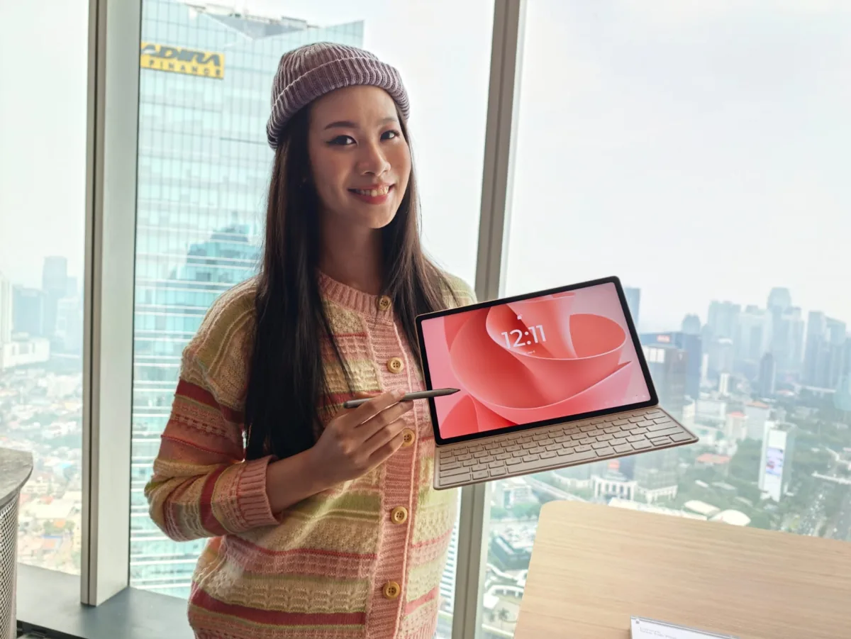 Lenovo Idea Tab Plus: Tablet 2.5K dengan AI untuk Profesional Dinamis