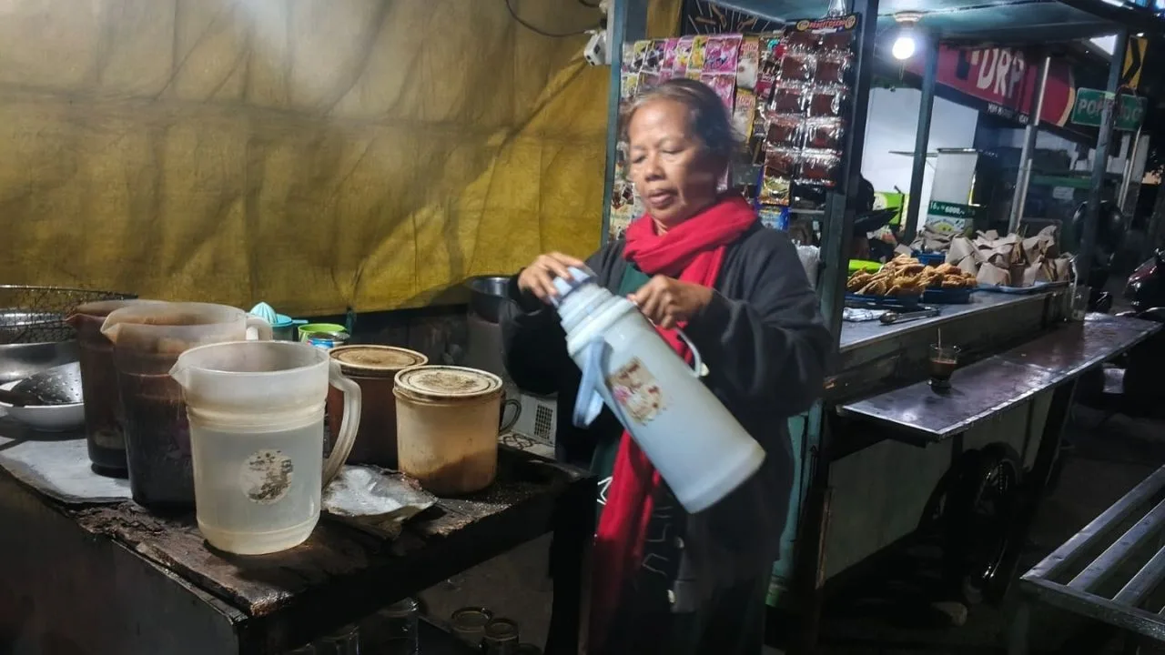 Warung Legendaris di Pasar Tradisional dan Rahasia Ketahanannya