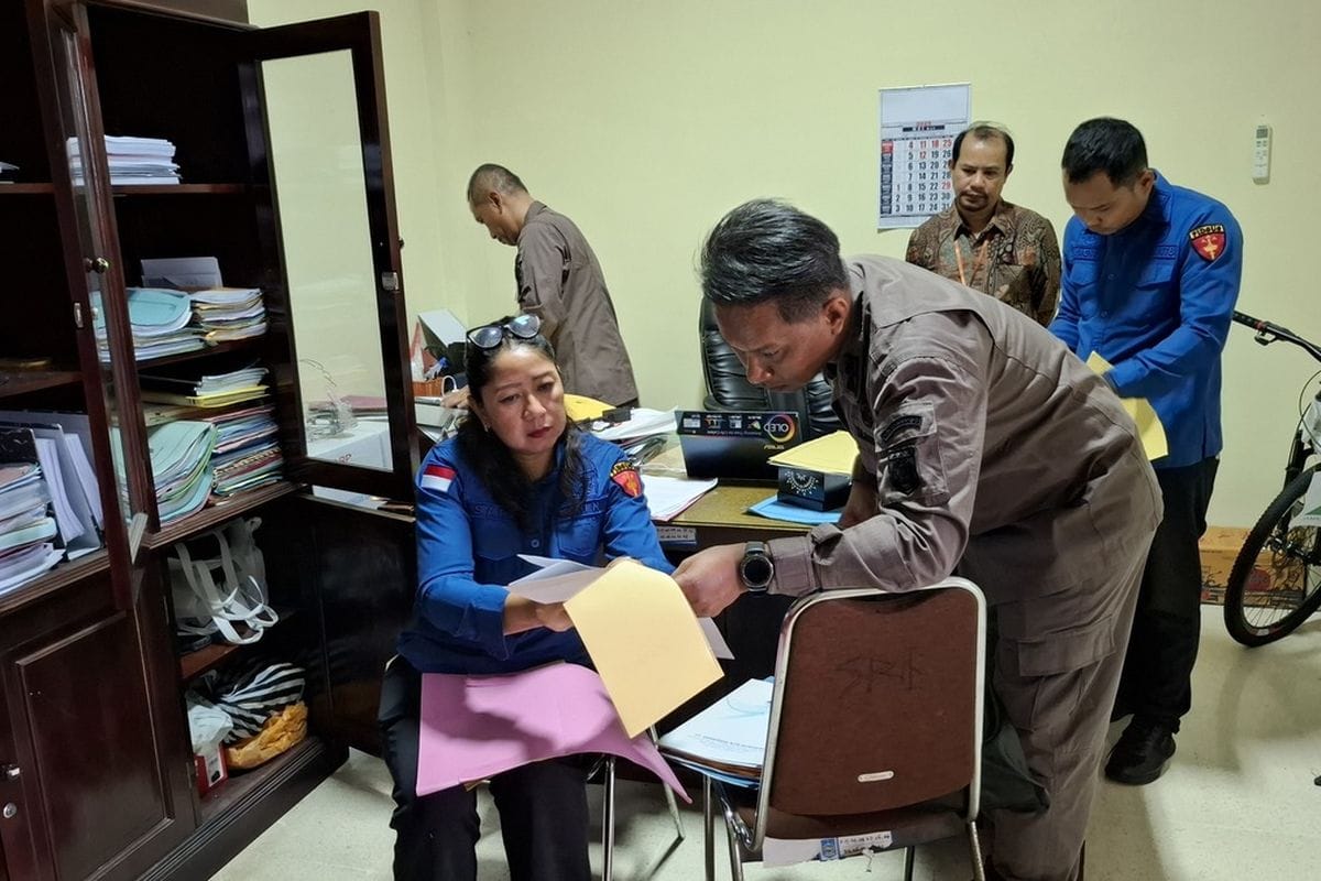 Gelombang Penangkapan Pejabat di Timur: Korupsi Infrastruktur dan Aset Publik