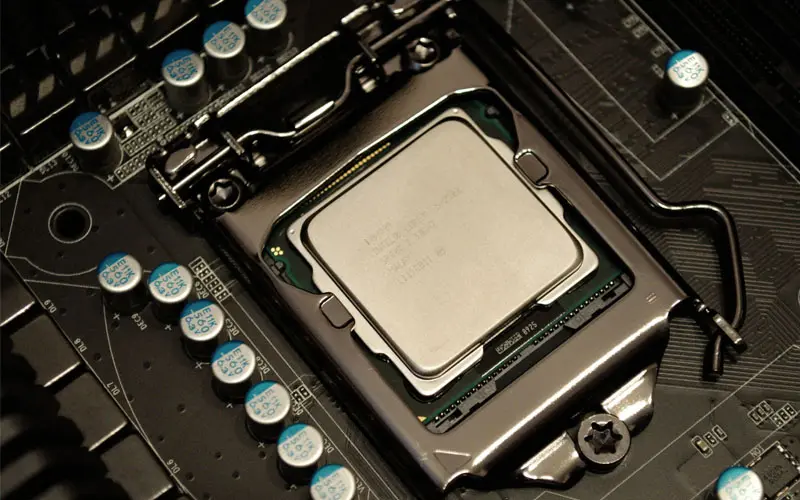 Harga Prosesor Intel Naik 10%: Saatnya Builder Mengatur Timeline Belanja