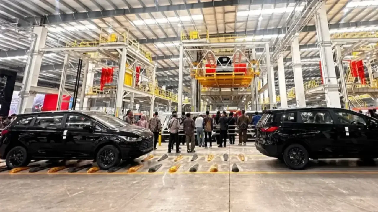 Pabrik BYD Subang Beroperasi: Harapan dan Realita Harga Mobil Listrik Lokal